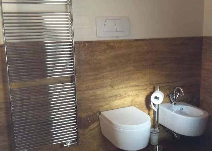 Palazzo Regau فندق مبيت وإفطار 4*